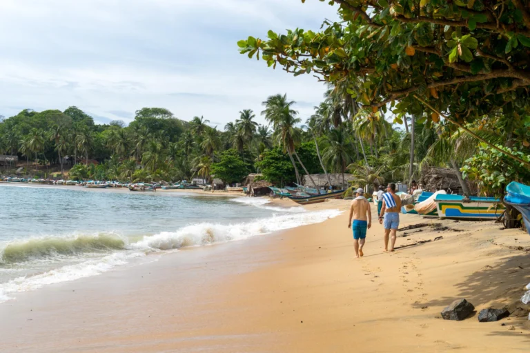Visit South Coast Beaches in Sri Lanka - Unawatuna