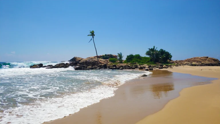 Visit South Coast Beaches in Sri Lanka - Hiriketiya